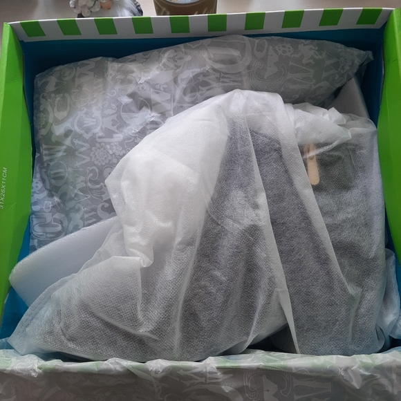 Boots - Picture 3 of 3